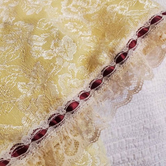 Custom Made, Park Quality, Plus Size Snow White Costume w/ Accessories - Picture 9 of 10